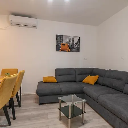 Galeb * Трогир