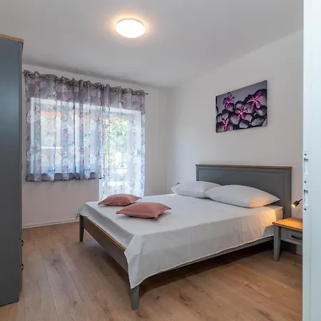 Апартаменты Galeb