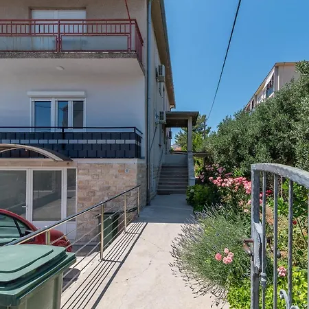 Galeb Апартаменты *