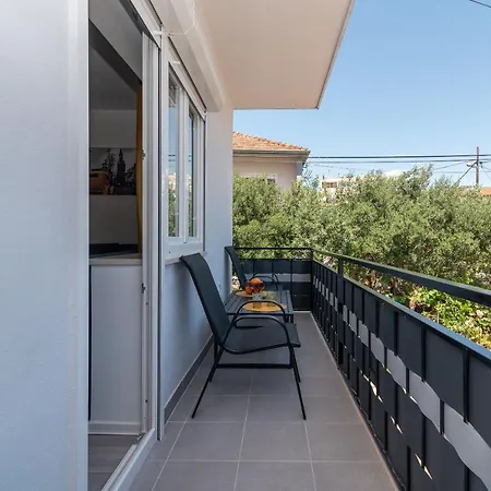 Διαμέρισμα Galeb Τρογκίρ