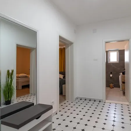 Galeb Διαμέρισμα *